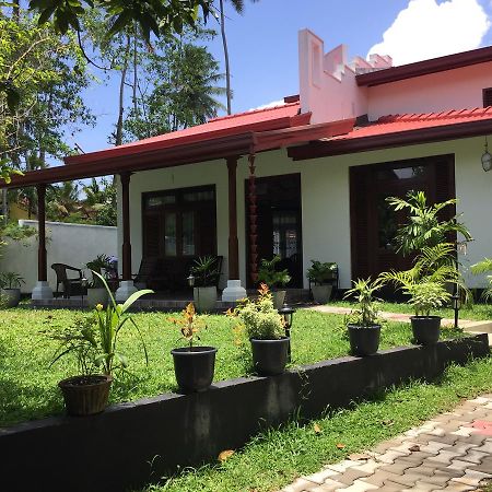 Mirewon Guest Hotell Weligama Eksteriør bilde