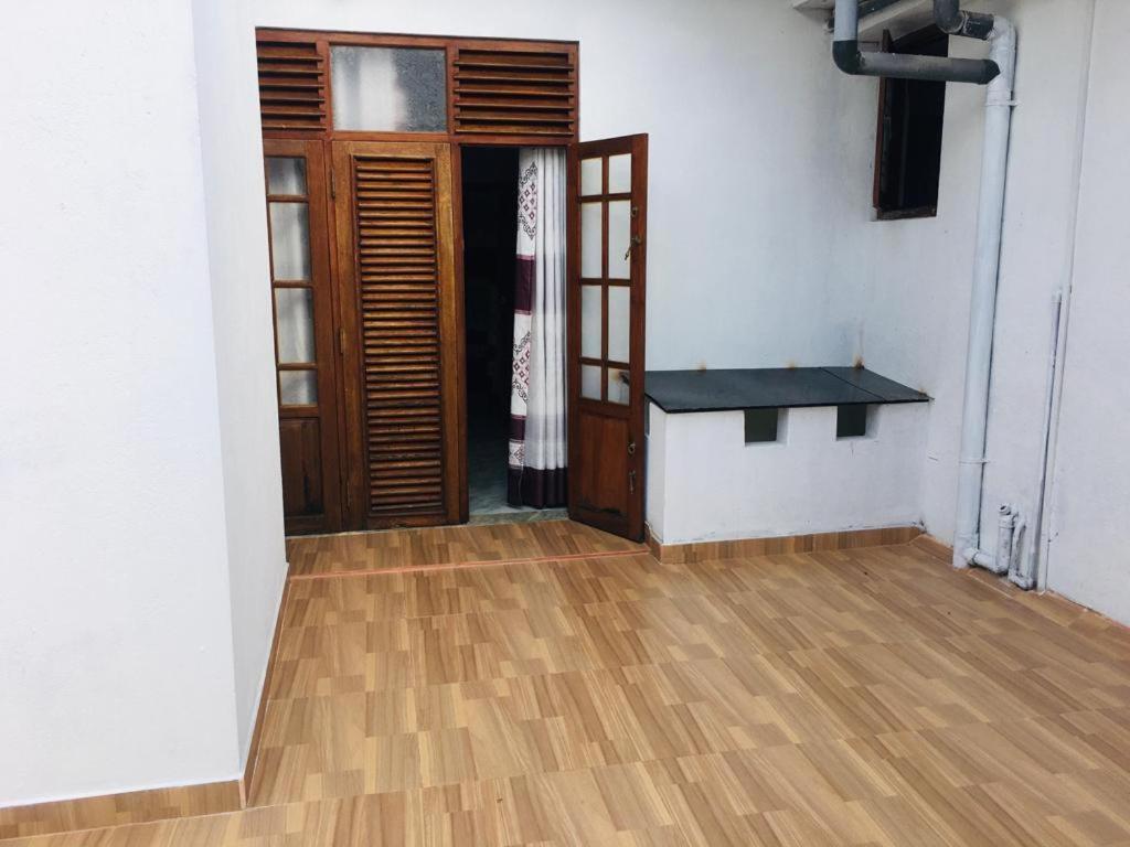 Mirewon Guest Hotell Weligama Eksteriør bilde