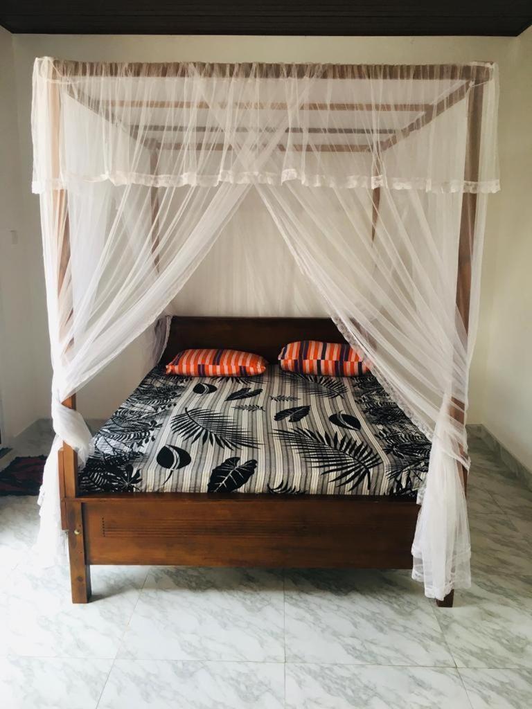 Mirewon Guest Hotell Weligama Eksteriør bilde