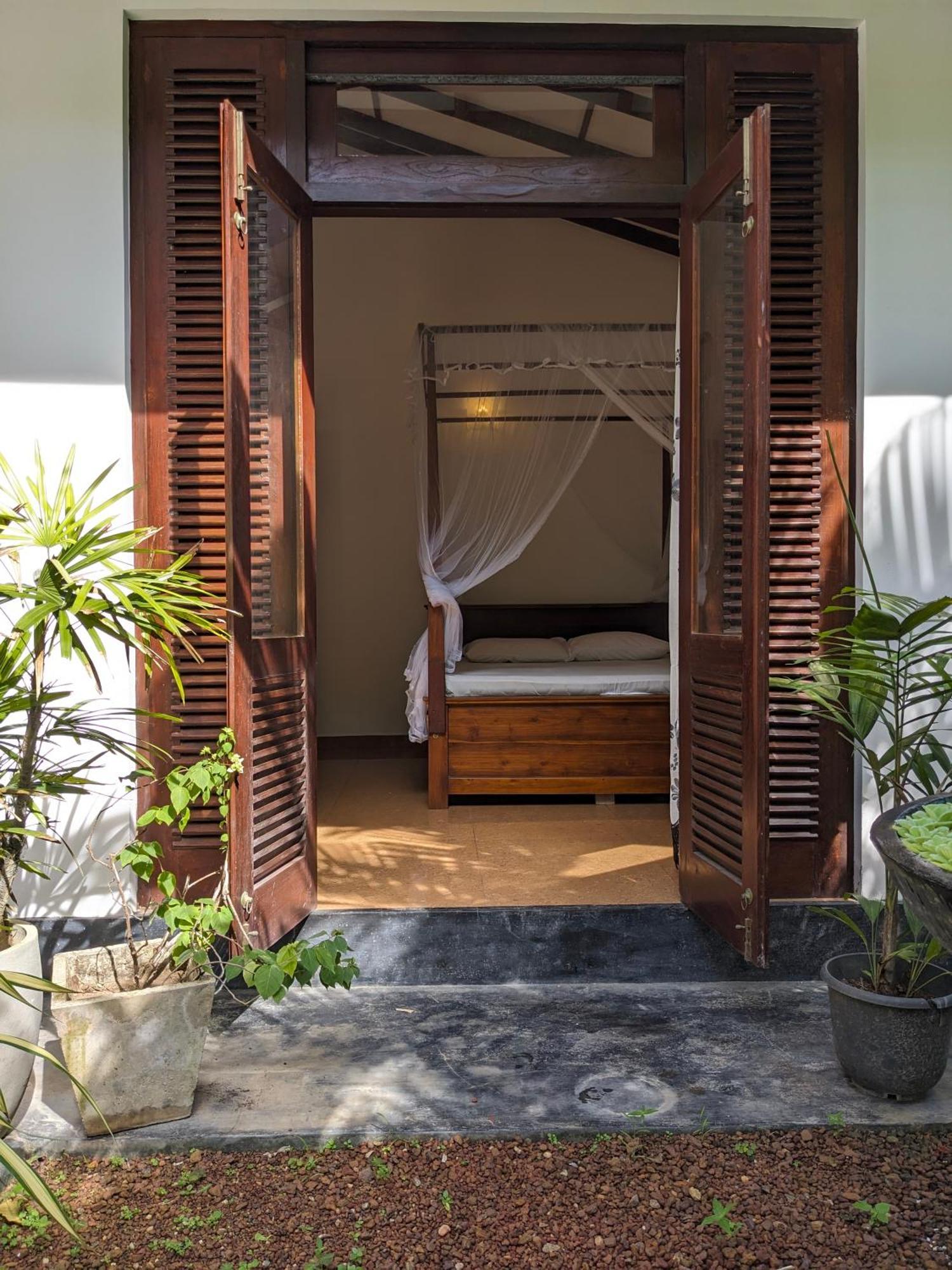 Mirewon Guest Hotell Weligama Eksteriør bilde
