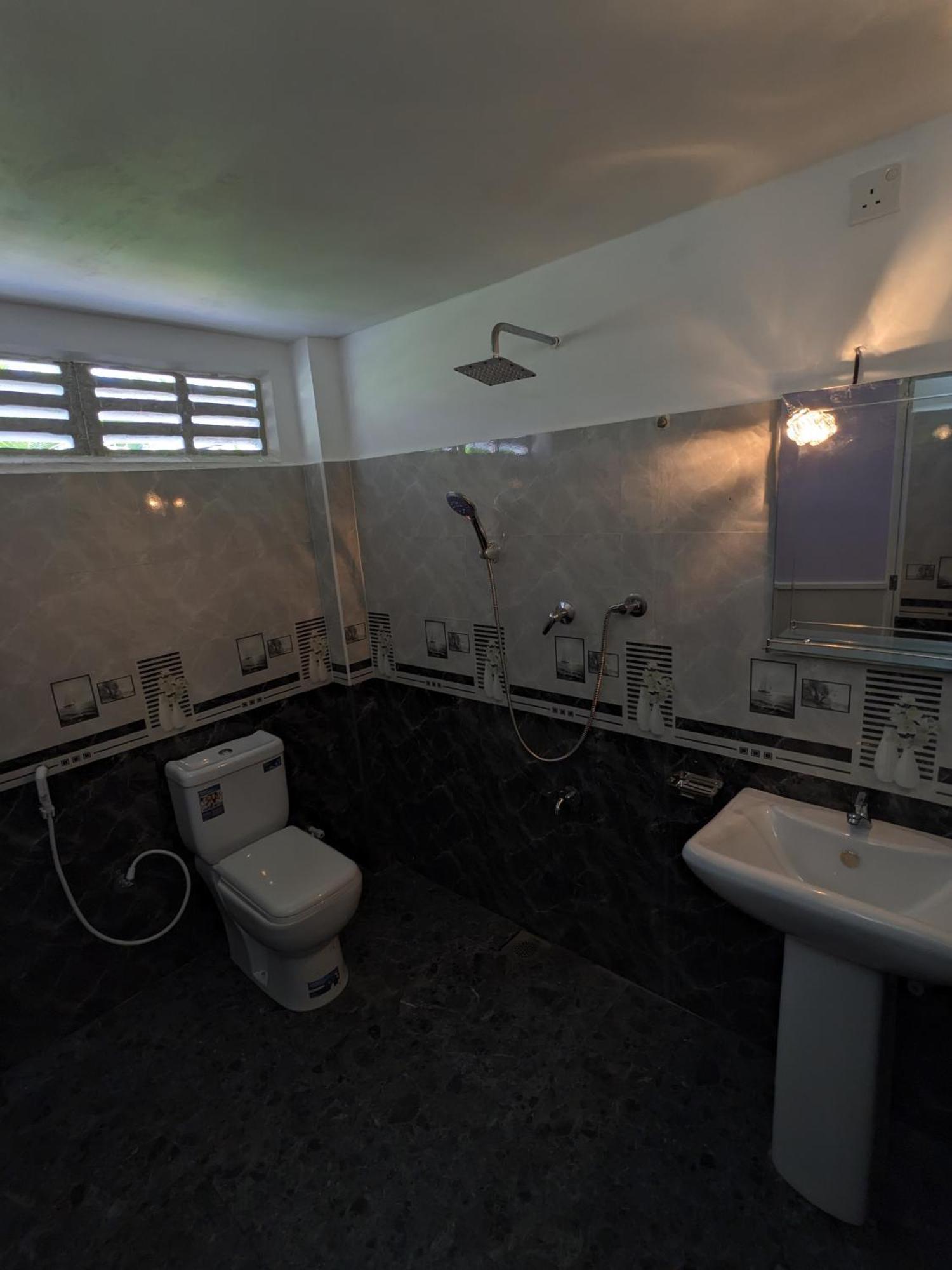 Mirewon Guest Hotell Weligama Eksteriør bilde