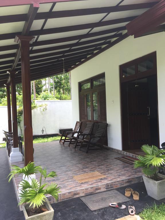 Mirewon Guest Hotell Weligama Eksteriør bilde